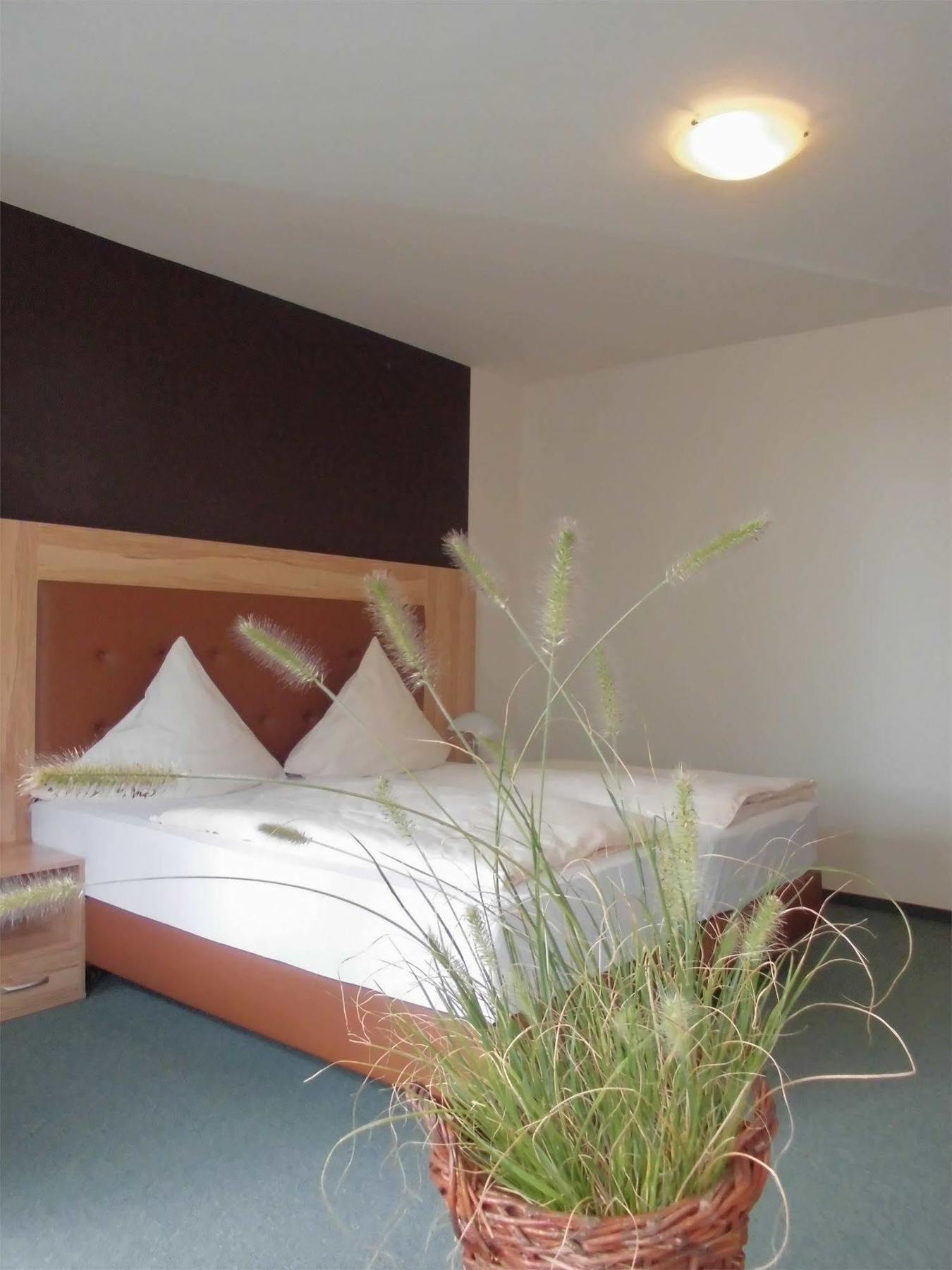 Hotel Roeb Nideggen Eksteriør bilde